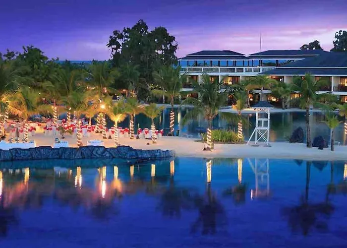 Minimalist With Luxury Bed Good For 1-4pax High Speed Wifi With Netflix Free Pool & Parking *