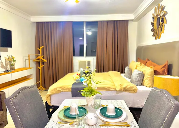 Apartment Minimalist With Luxury Bed Good For 1-4pax High Speed Wifi With Netflix Free Pool & Parking Suba Basbas